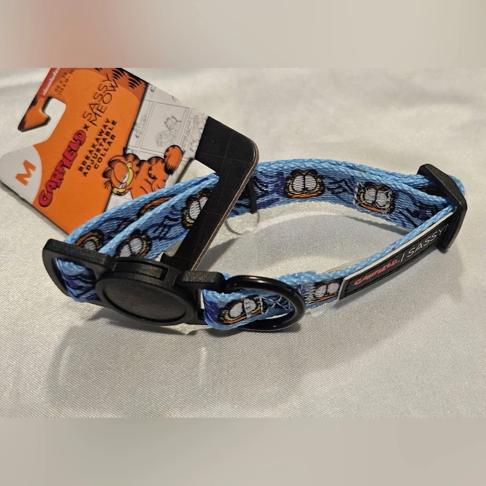 Sassy Meow Garfield Cat Collar (M)